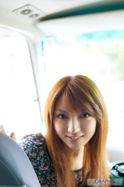 女主持人不穿内裤